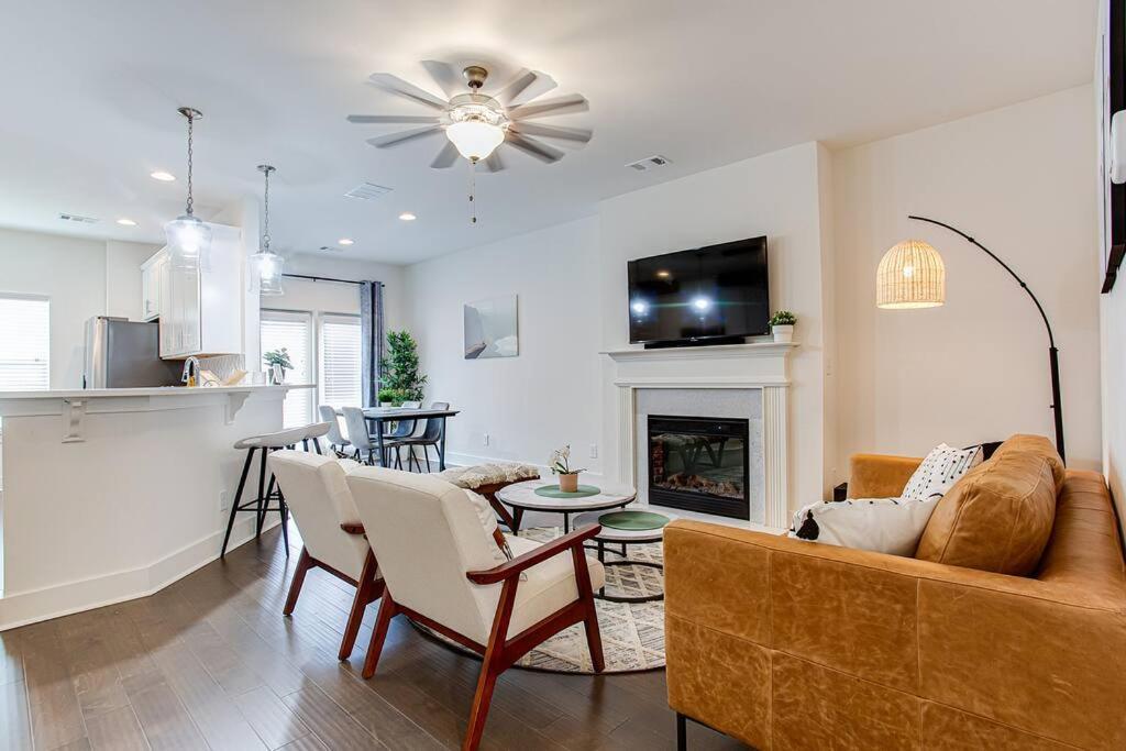 2022 Quiet Relaxing And Secure Town House Near Atlanta Apartment Redan Екстериор снимка