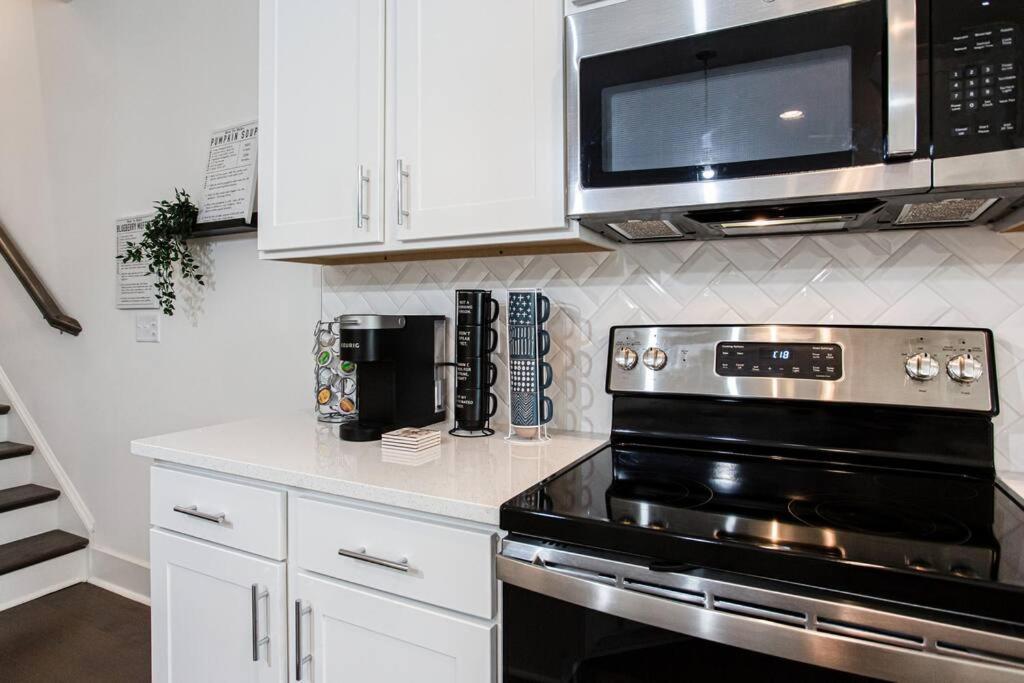 2022 Quiet Relaxing And Secure Town House Near Atlanta Apartment Redan Екстериор снимка