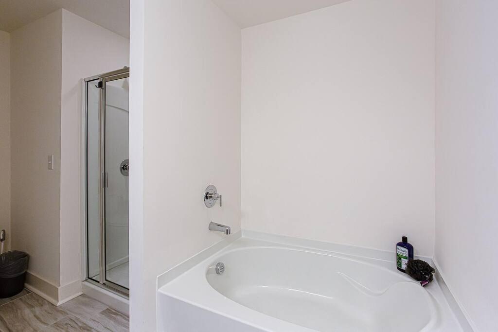 2022 Quiet Relaxing And Secure Town House Near Atlanta Apartment Redan Екстериор снимка